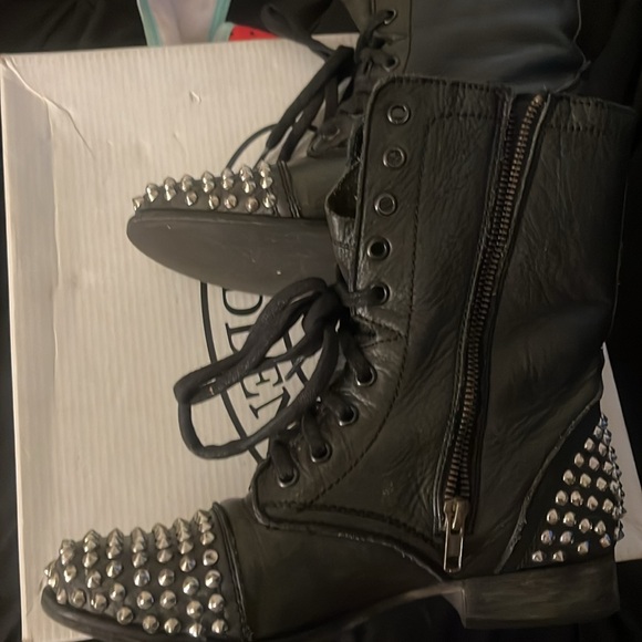 Brought years ago in decent condition genuine leather - Picture 7 of 9